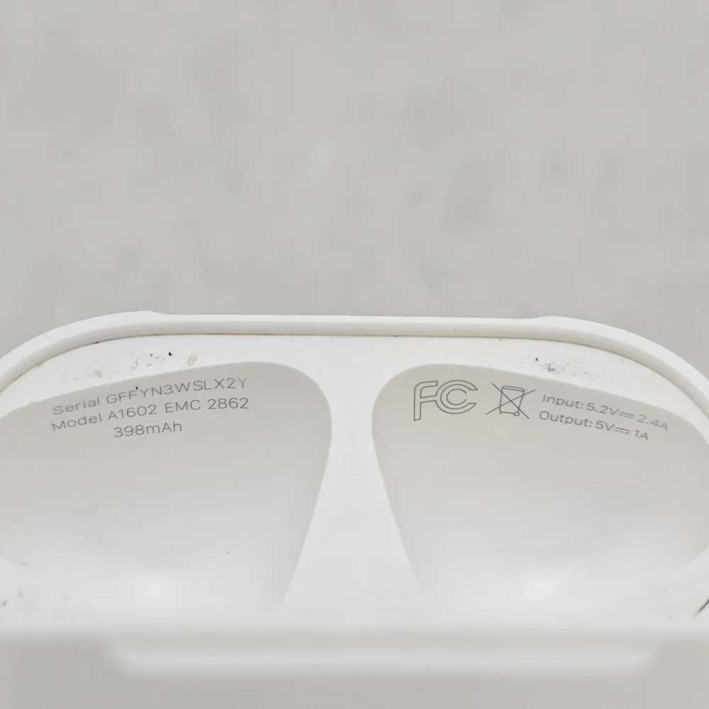Apple Charging Case for AirPods 1st/2nd Gen. - A1602 + Working Left Air Pod